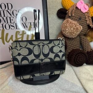 Coach Black and Cream Signature Clutch